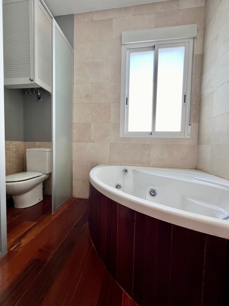 Cristobal Bordiú 41 Baño principal
