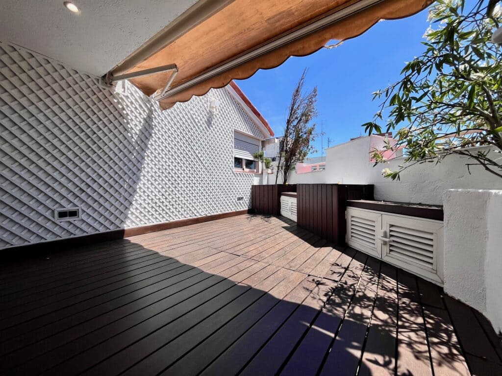 1-Cristobal-Bordiu-41-terraza-1024×768