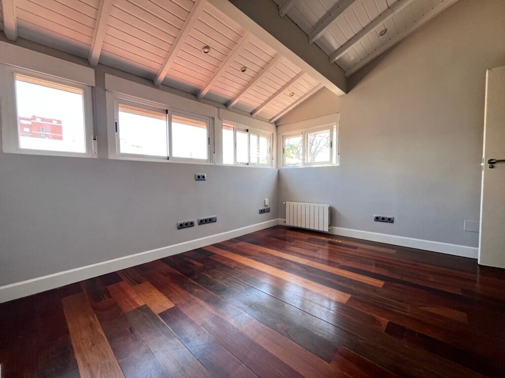 11-Cristobal-Bordiu-41-Dormitorio-segundo-1024×768