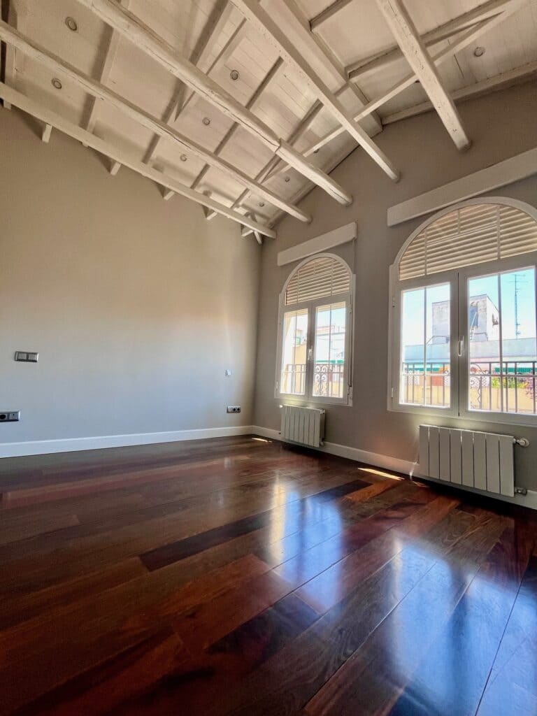 8-Cristobal-Bordiu-41-Dormitorio-principal-768×1024