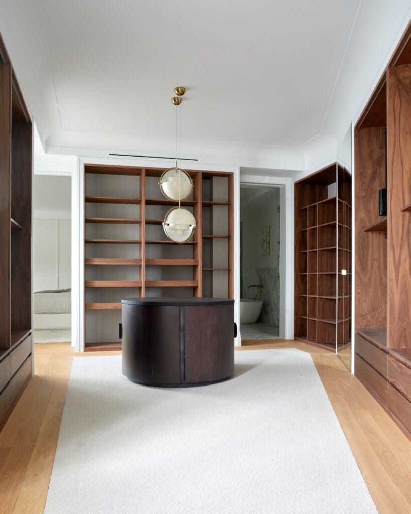 Po-Castellana-47-6vestidor-819×1024